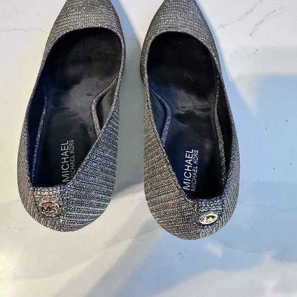 Micheal Kors woman’s heals - Picture 3 of 3